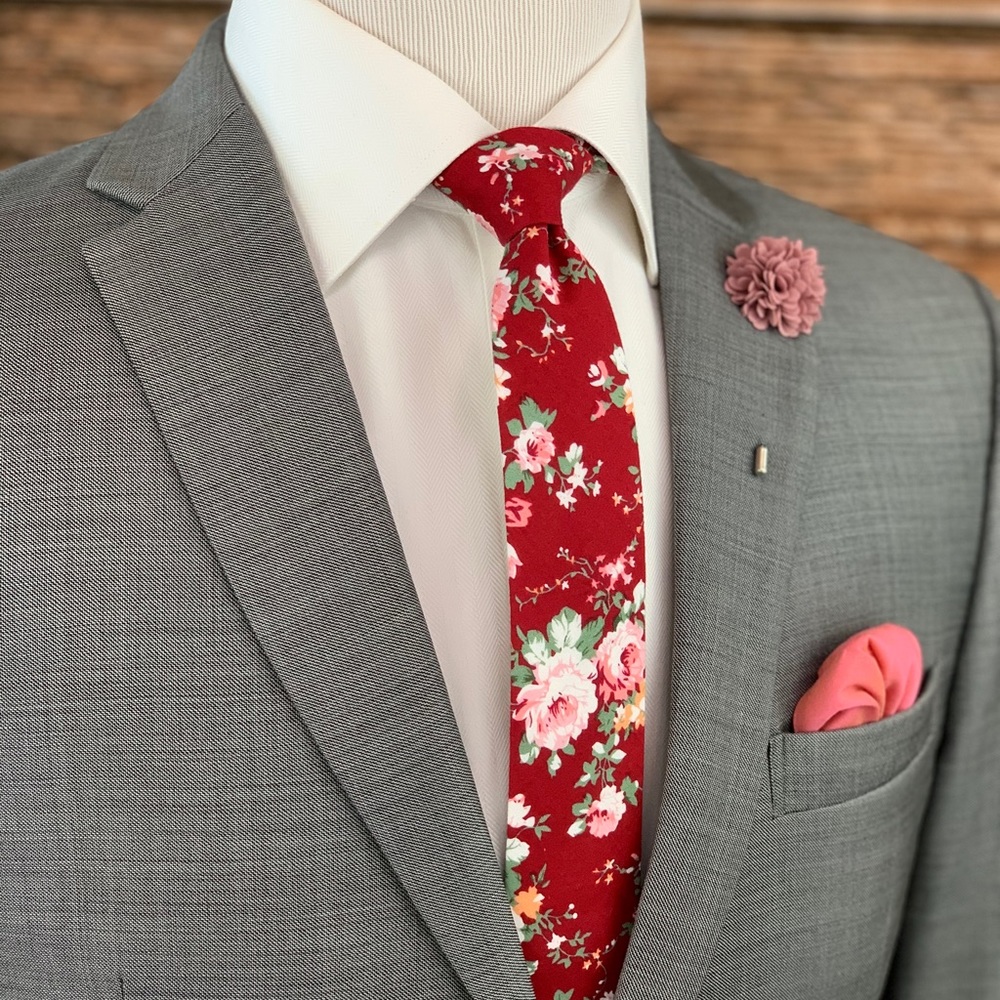 Men’s Red & Pink Floral Slim Necktie